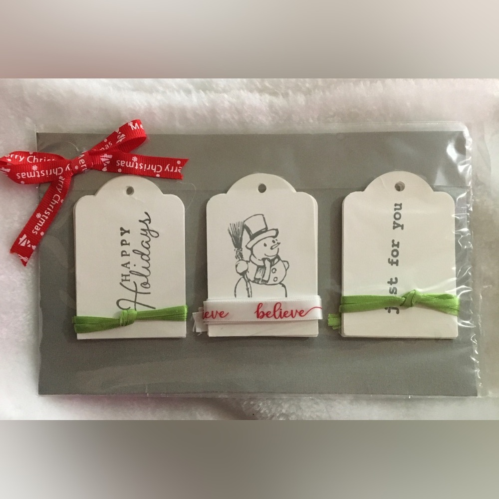 Holiday Gift Tags with Ribbons